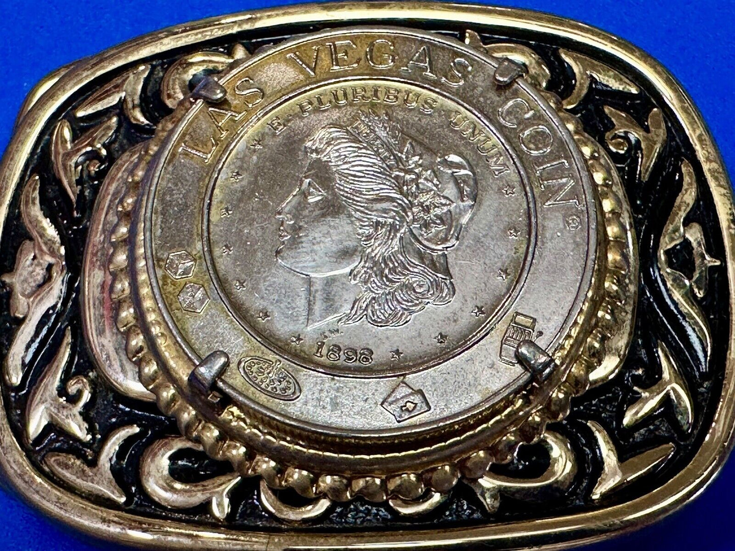VINTAGE CASINO SOUVENIR LAS VEGAS NEVADA DOLLAR FAUX 1878 COIN METAL BELT BUCKLE