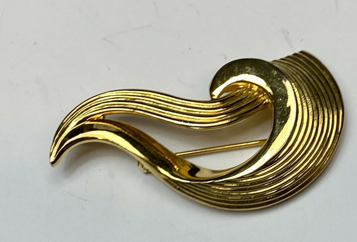 Vintage Brooch MJENT M Jent gold tone Abstract leaf swirl wave Large lapel pin
