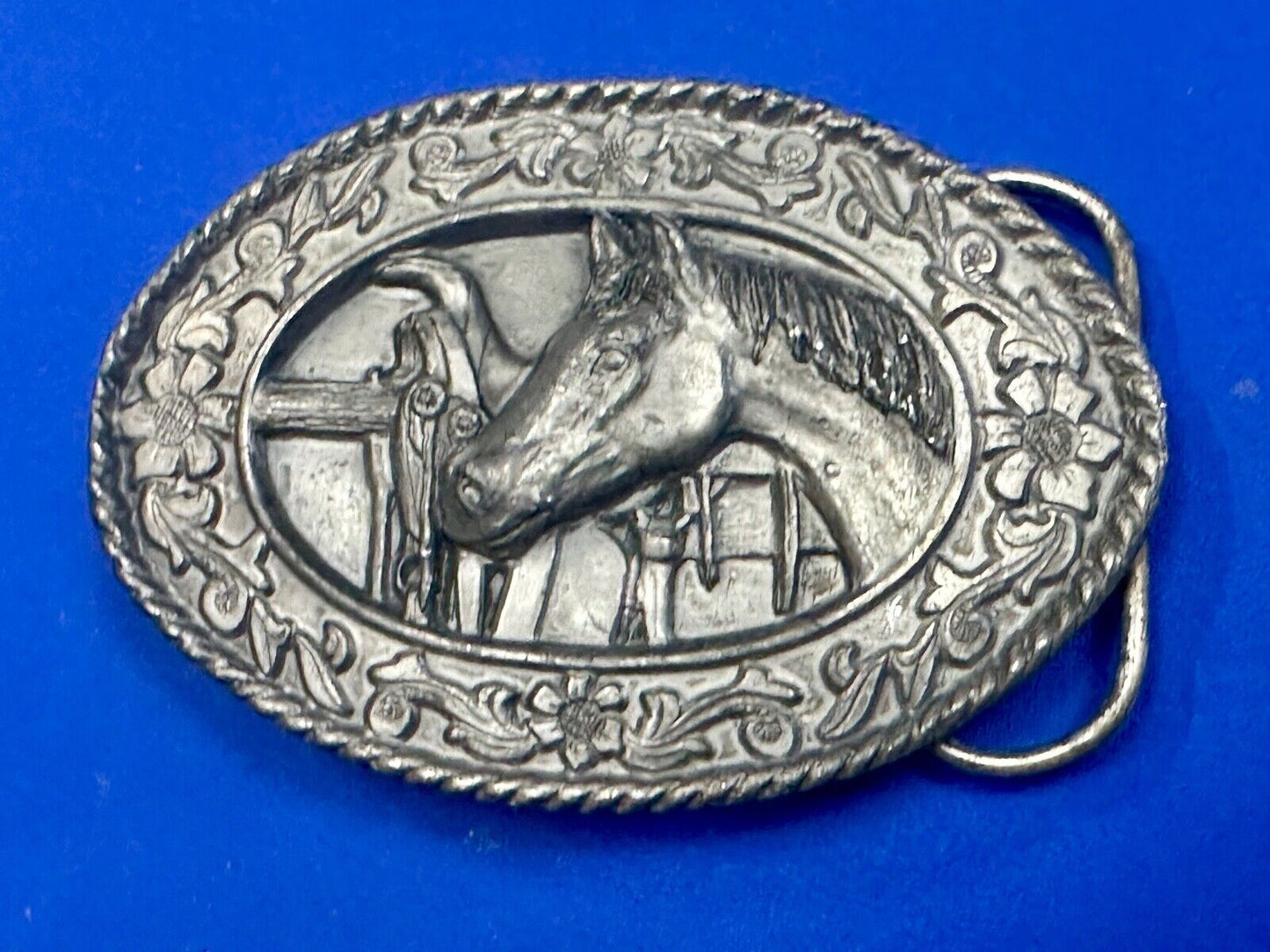 Vintage 1985 Horse lovers siskiyou pewter belt buckle