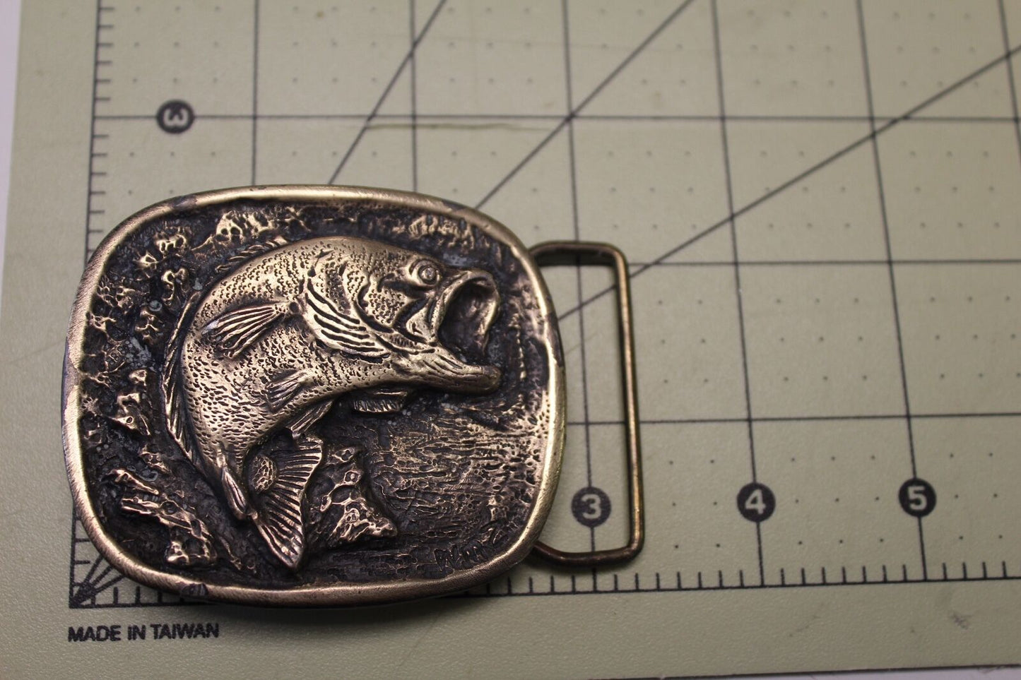 VINTAGE 1977 Largemouth bass fishing AWARD Belt Buckle lake, Ga R.J. VENTRICE