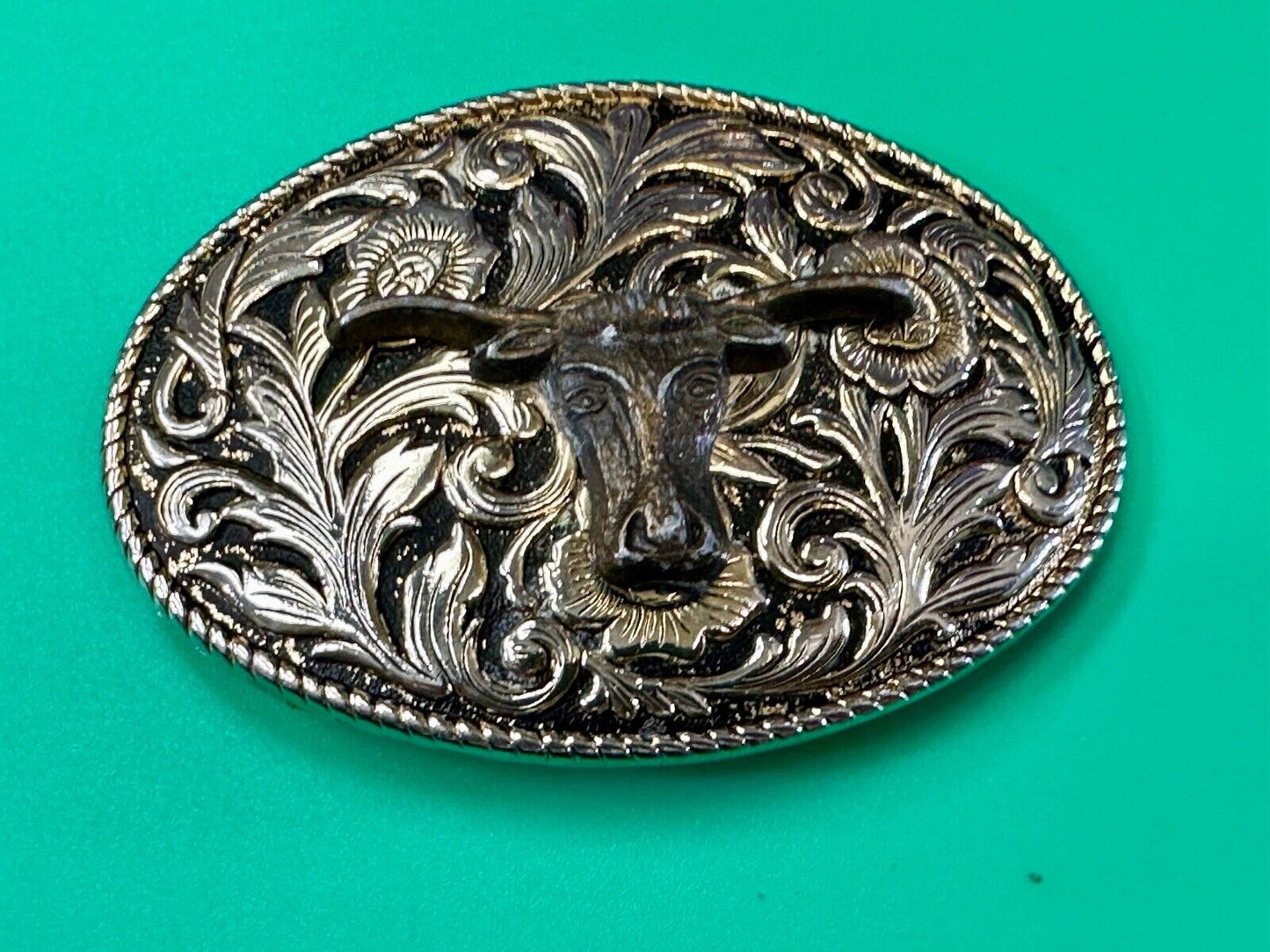 The Longhorn cow steer - cowboys cowgirls western Vintage belt buckle to restore