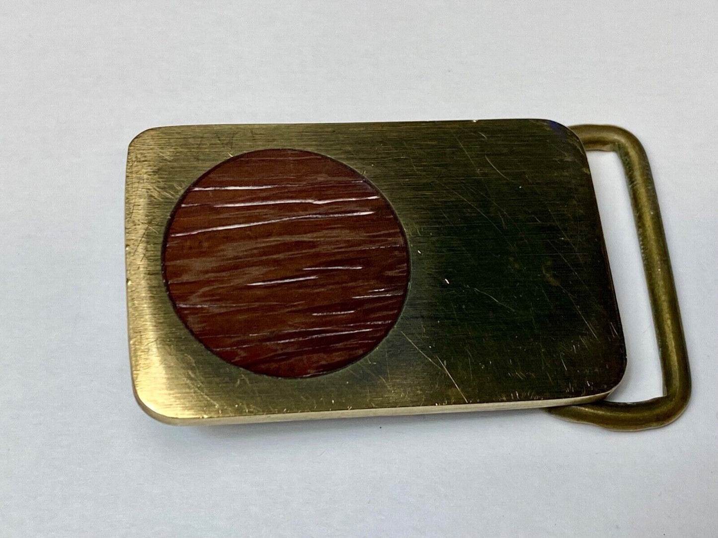 VINTAGE 1979 *WOOD INLAID (ROUND SHAPE)* SOLID BRASS BTS BELT BUCKLE