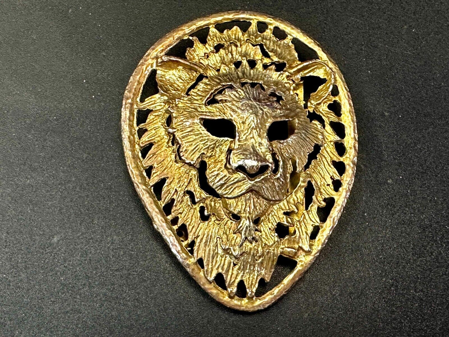Beautiful Lion Tiger Head Vtg. Figural Cutout See Through Gold Tone Belt Buckle