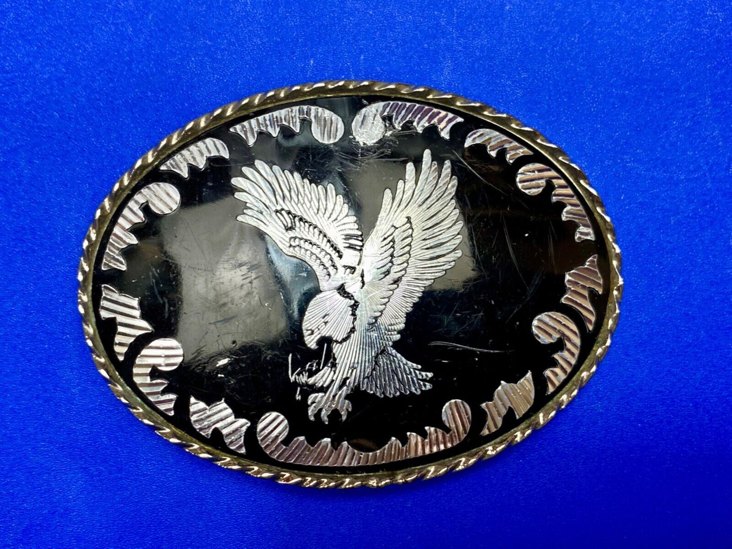 black and silver color Hunting Diving Patriotic Eagle on western belt buckle - W