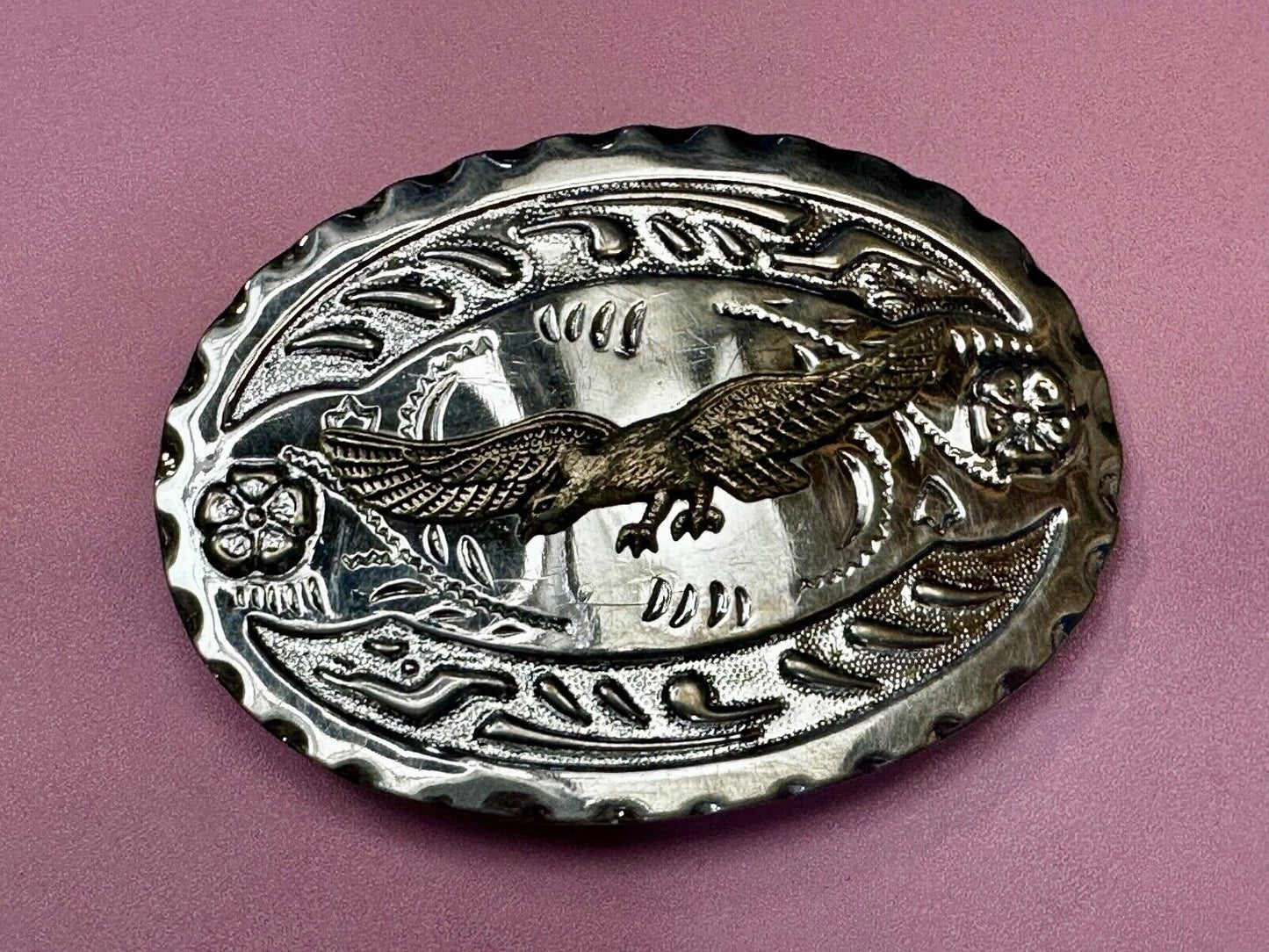 American Bald Eagle Flying Hunting Patriotic Tow Tone Western Oval Belt Buckle