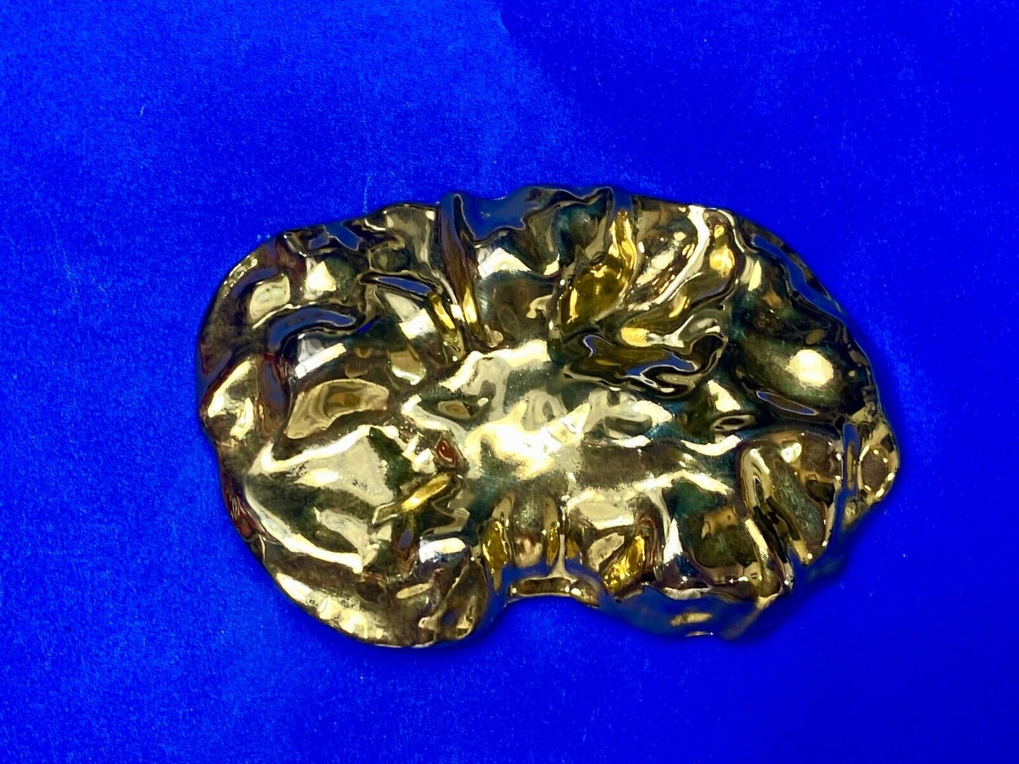 Vintage chunky gold tone crinkle pattern 4" wide scarf slide