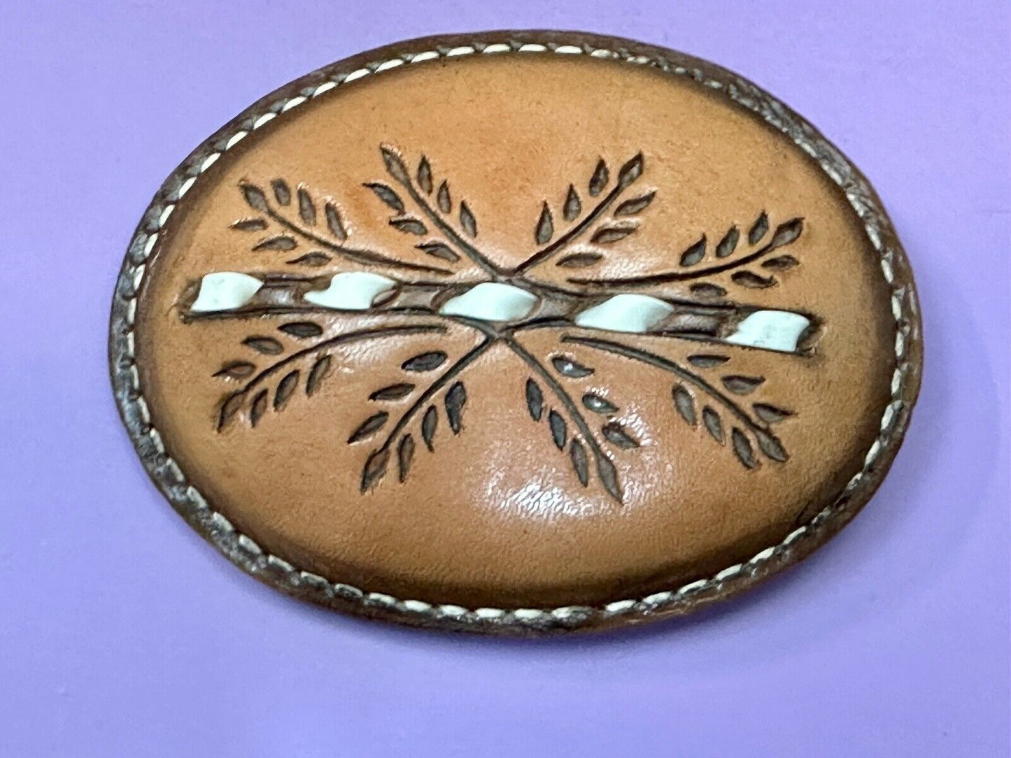Beautiful Leather Factors Western oval mixed color / tooled Belt Buckle