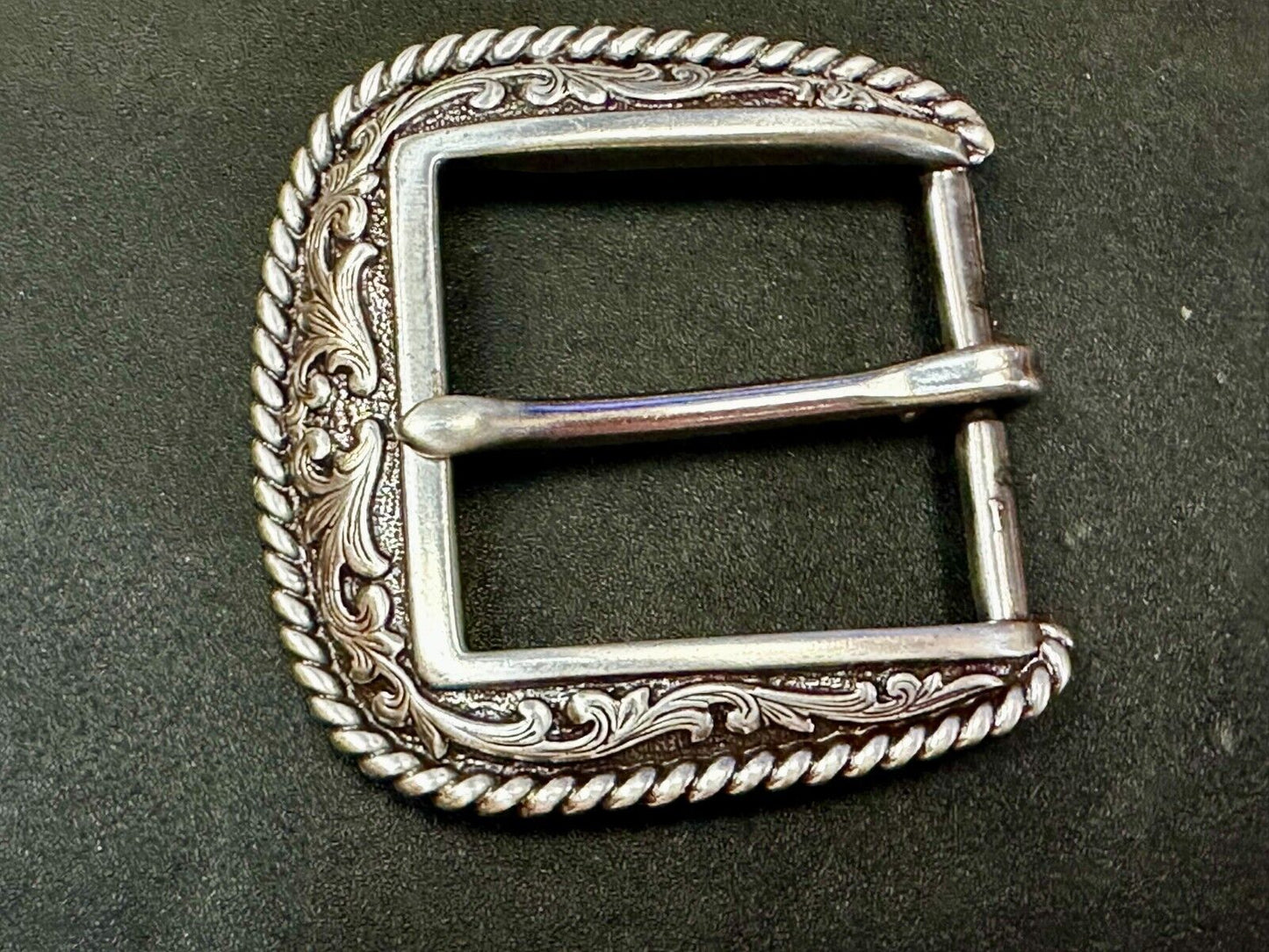Ariat 2007 Ranger Style Detailed Flower Swirl - Rope Outlined Belt Buckle
