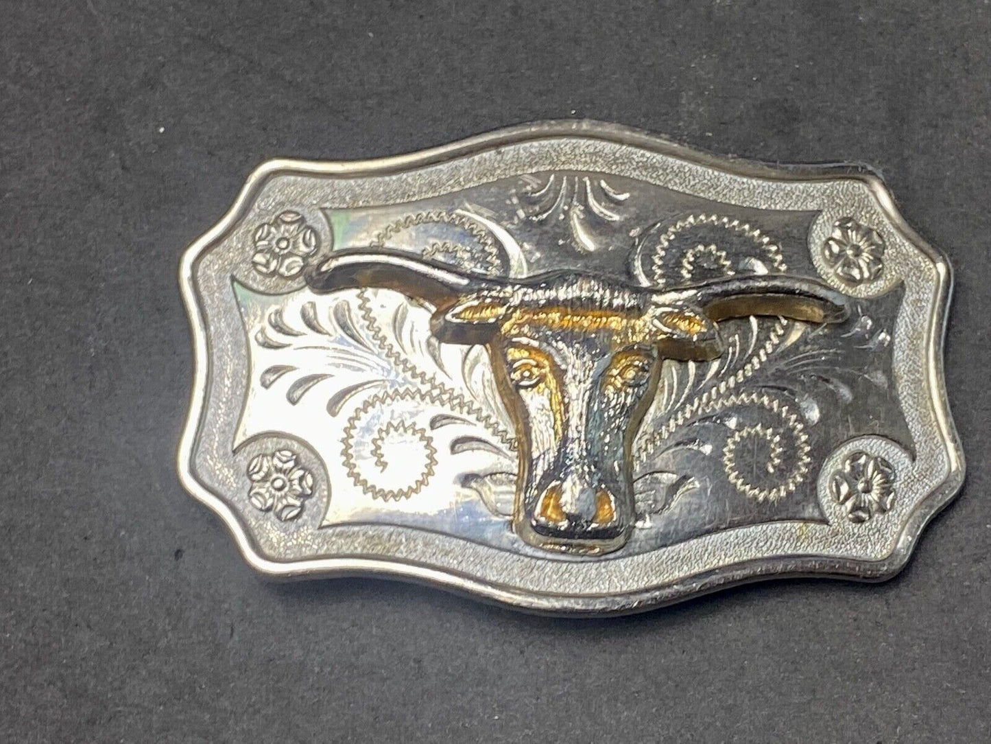 The Texas Longhorn - Western rodeo cattle steer mixed color belt buckle