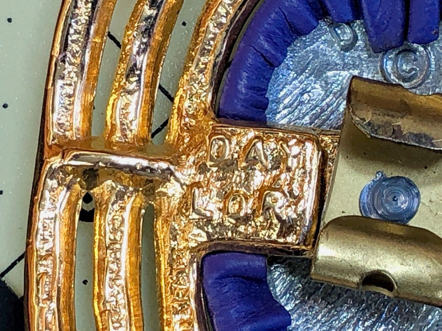 Vintage Belt scarf Clip buckle unknown signature - gold tone rings, blue center