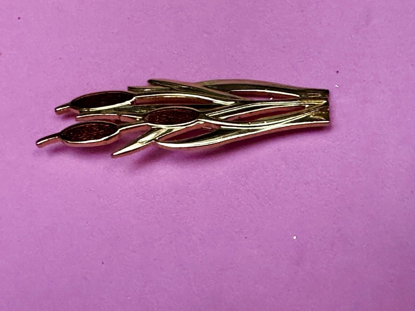 Beautiful Three Red Tulip Flower Gold Tone Vintage Brooch Pin - See Makers Mark!