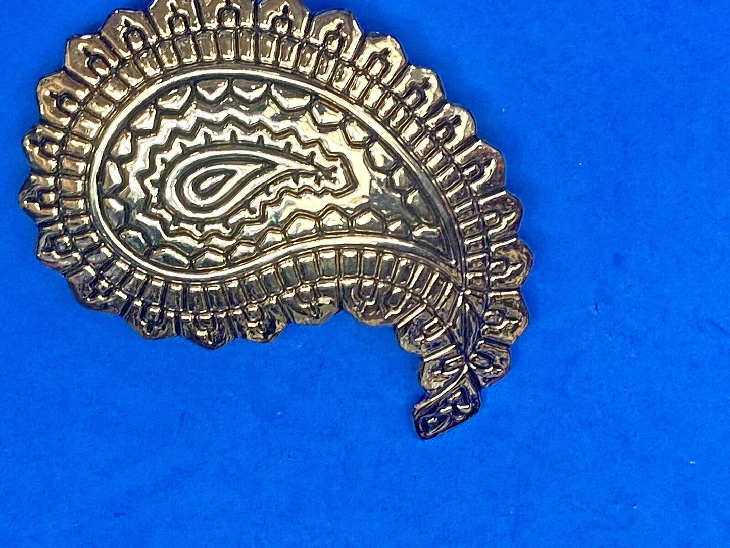 Apple Acc Of New York Marked Large Gold Tone Retro Belt Buckle