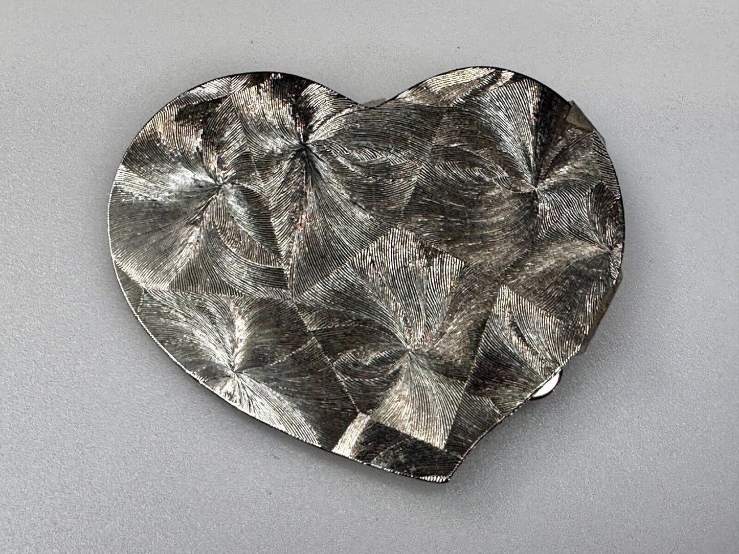 Artisan Heart Shaped Brushed Silver Color Cutout Belt Buckle