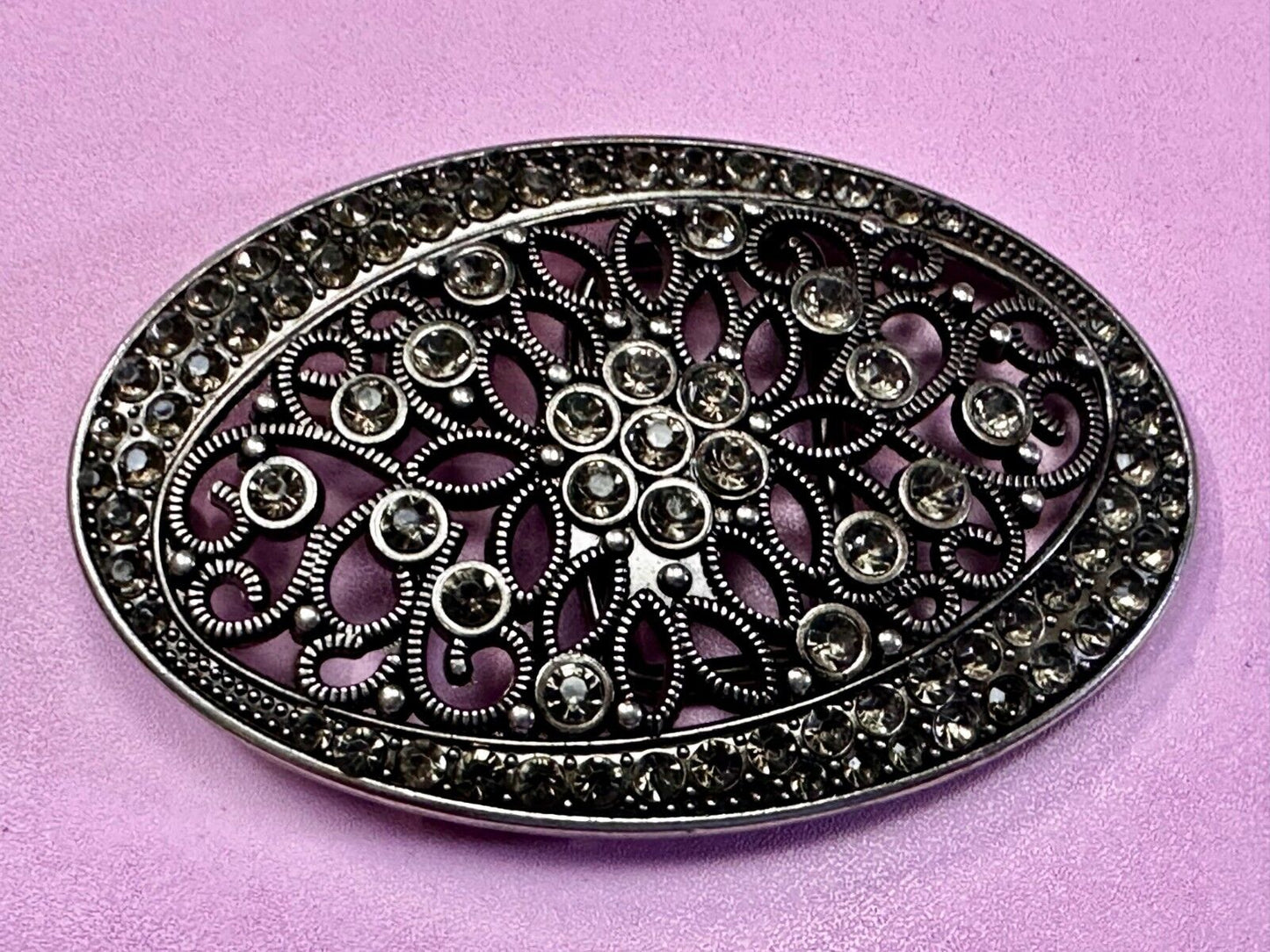 Beautiful Victorian Style Flower See Through Rhinestone Accented Belt Buckle