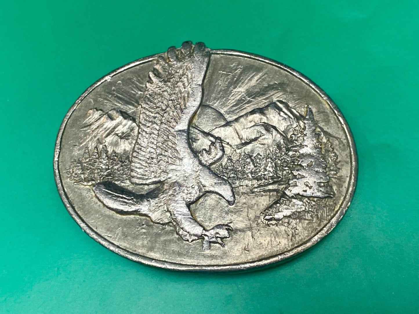 The Eagle - Bird and Symbol of Courage Freedom Siskiyou Vintage 1982 belt buckle