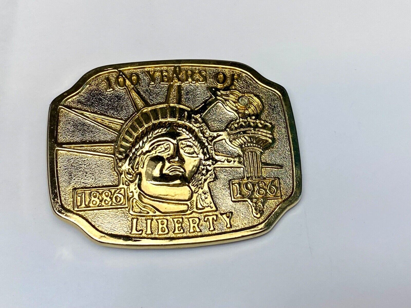 Vintage 1984 **STATUE OF LIBERTY** 100 YEARS OF - Commemorative belt buckle