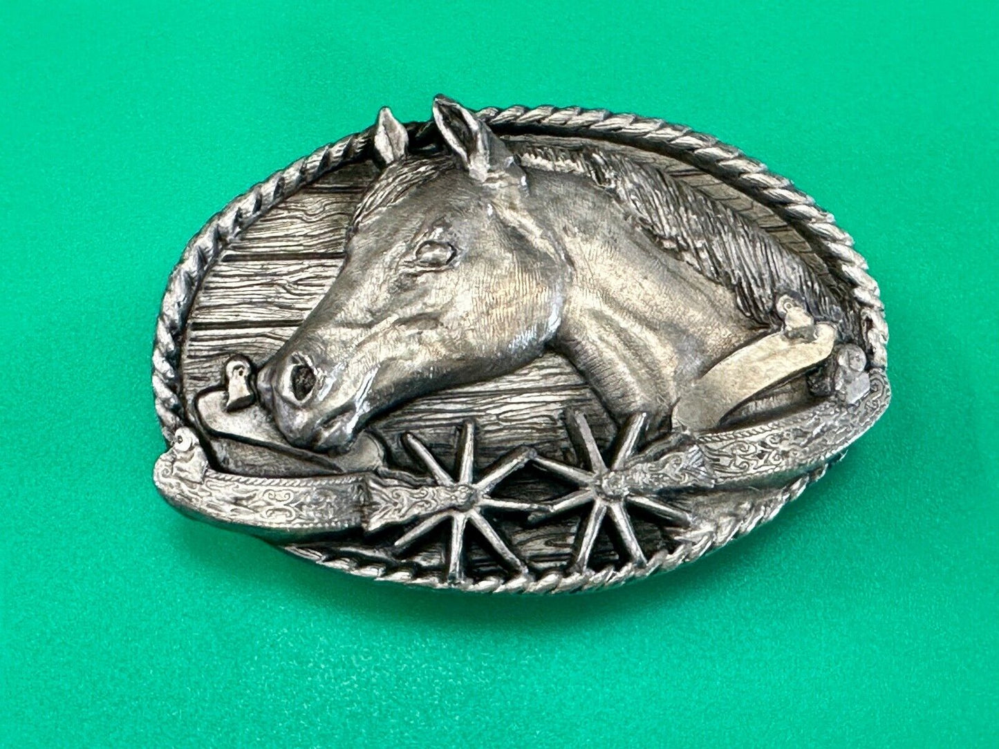 Vintage 1983 Cowboys Horse Lovers spurs siskiyou RARE belt buckle