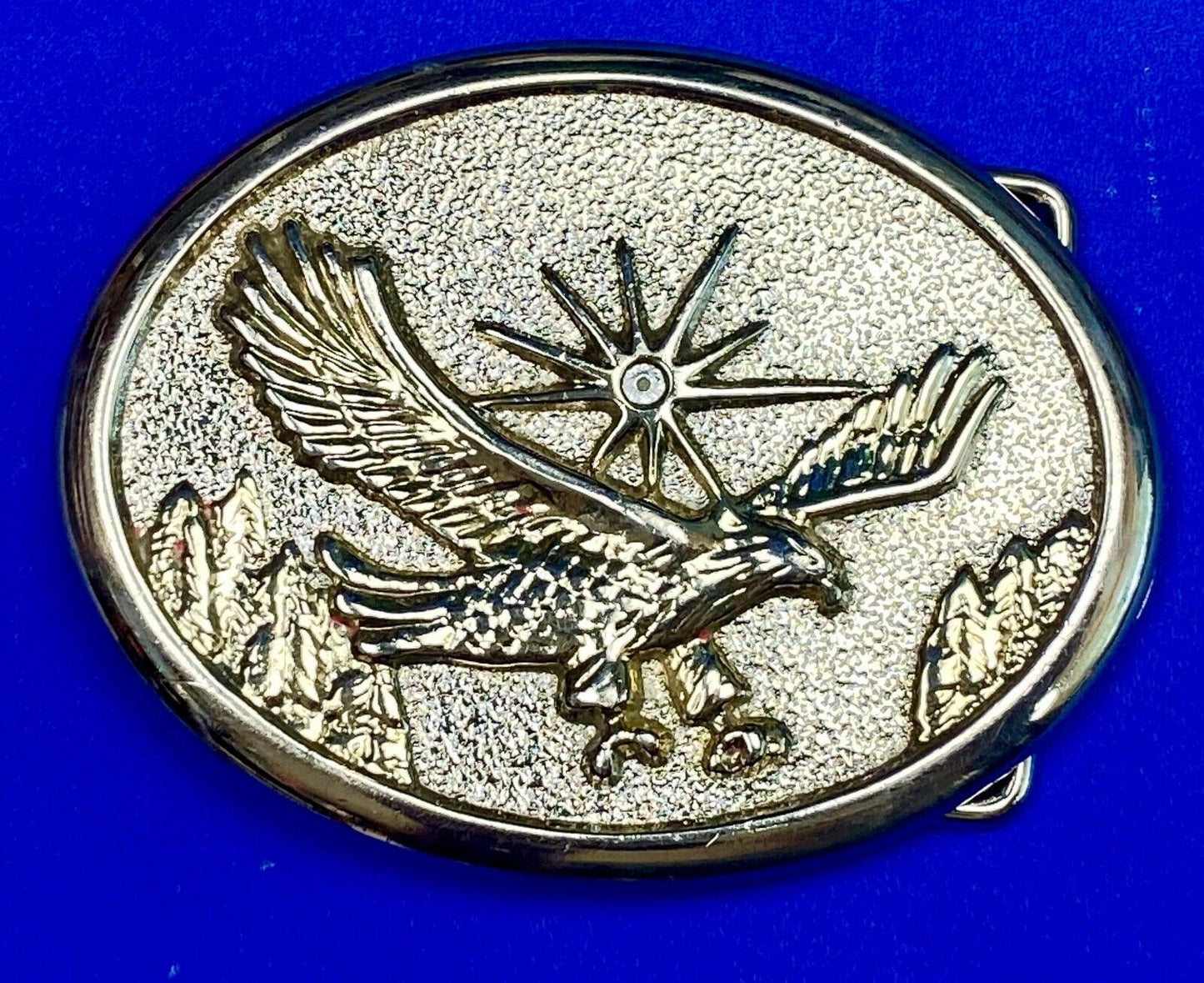 Vintage Classic Flying Bald Eagle with starburst Metal Belt Buckle