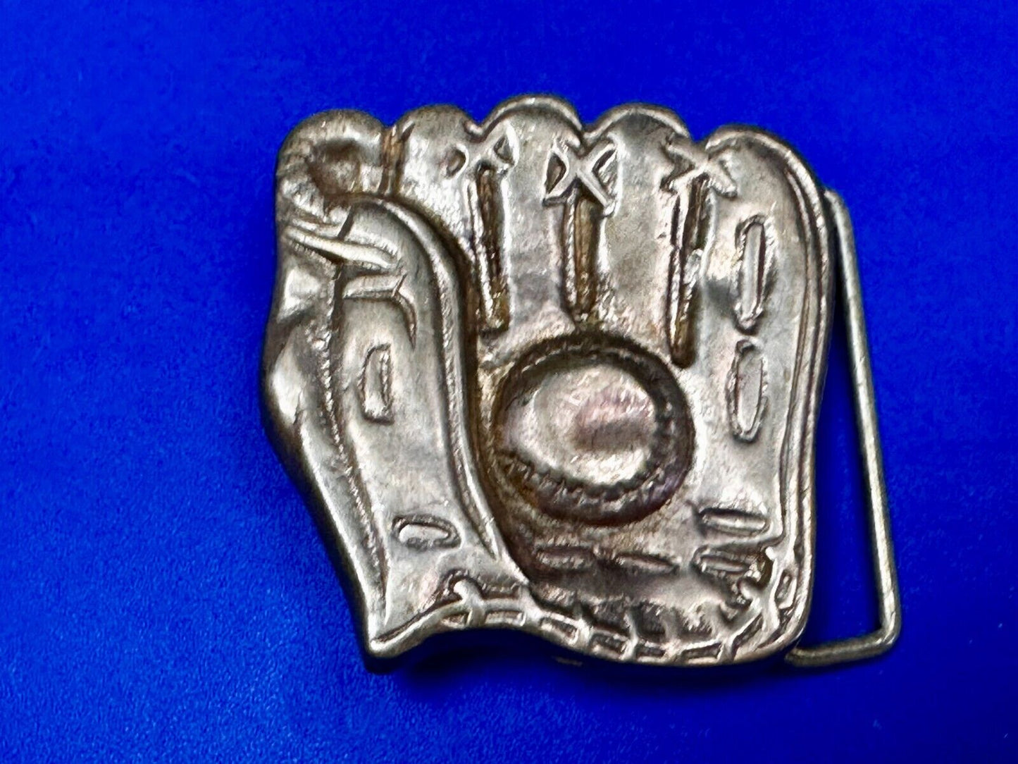 Baseball Glove Mitt Catching Ball Unique Sports Figural Solid Brass Belt Buckle