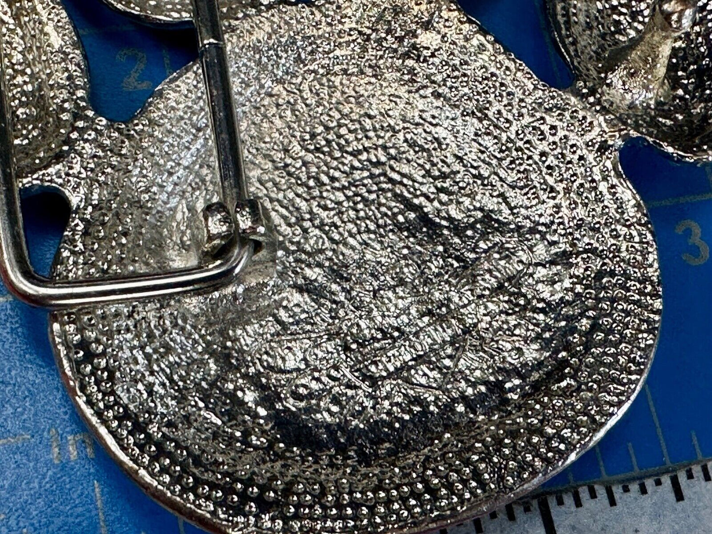 Bear Paw Print Silver Tone rhinestone covered belt buckle
