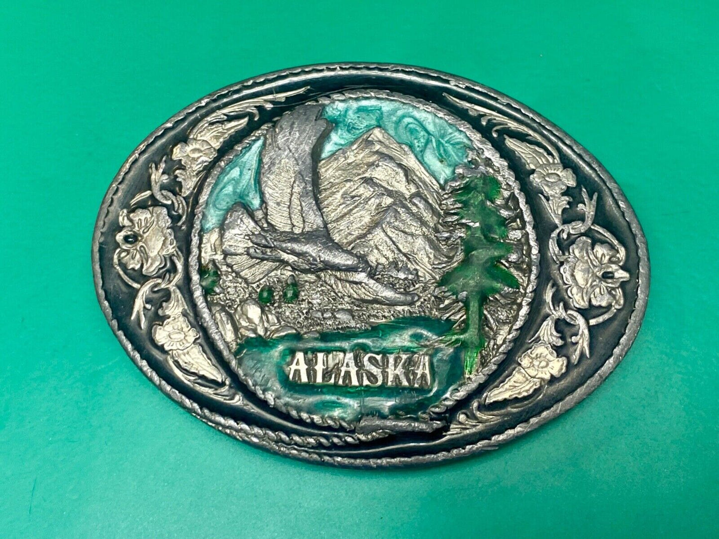 Vintage 1991 The State of Alaska Wildlife Nature belt buckle by Siskiyou