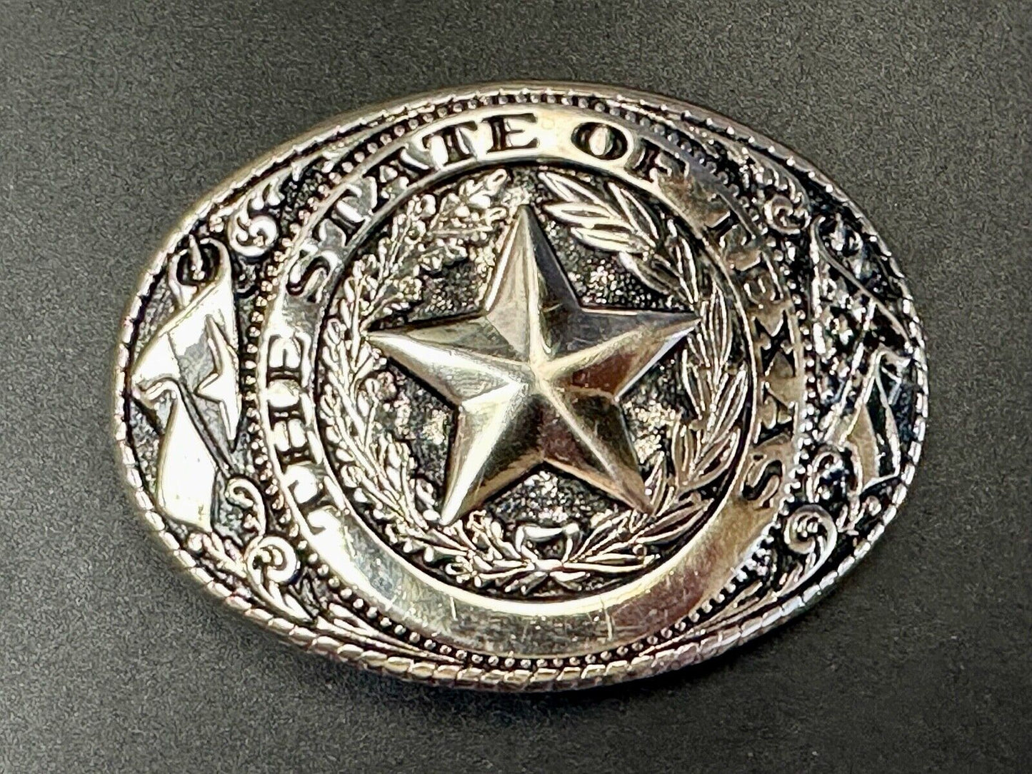 The great state of TEXAS - Tx Star Flag - Silver tone vintage belt buckle