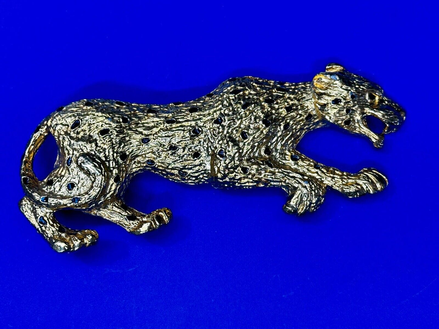Badger? Leopard - Vintage Animal 6" Wide Gold Tone Vintage Belt Buckle