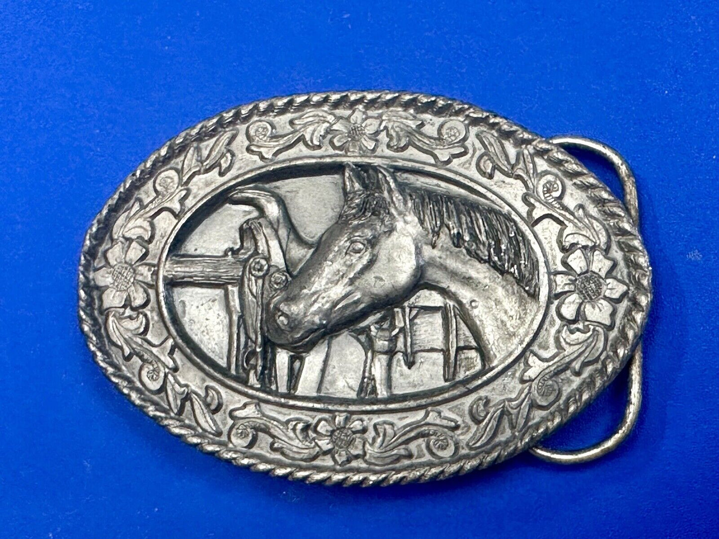 Vintage 1985 Horse lovers siskiyou pewter belt buckle