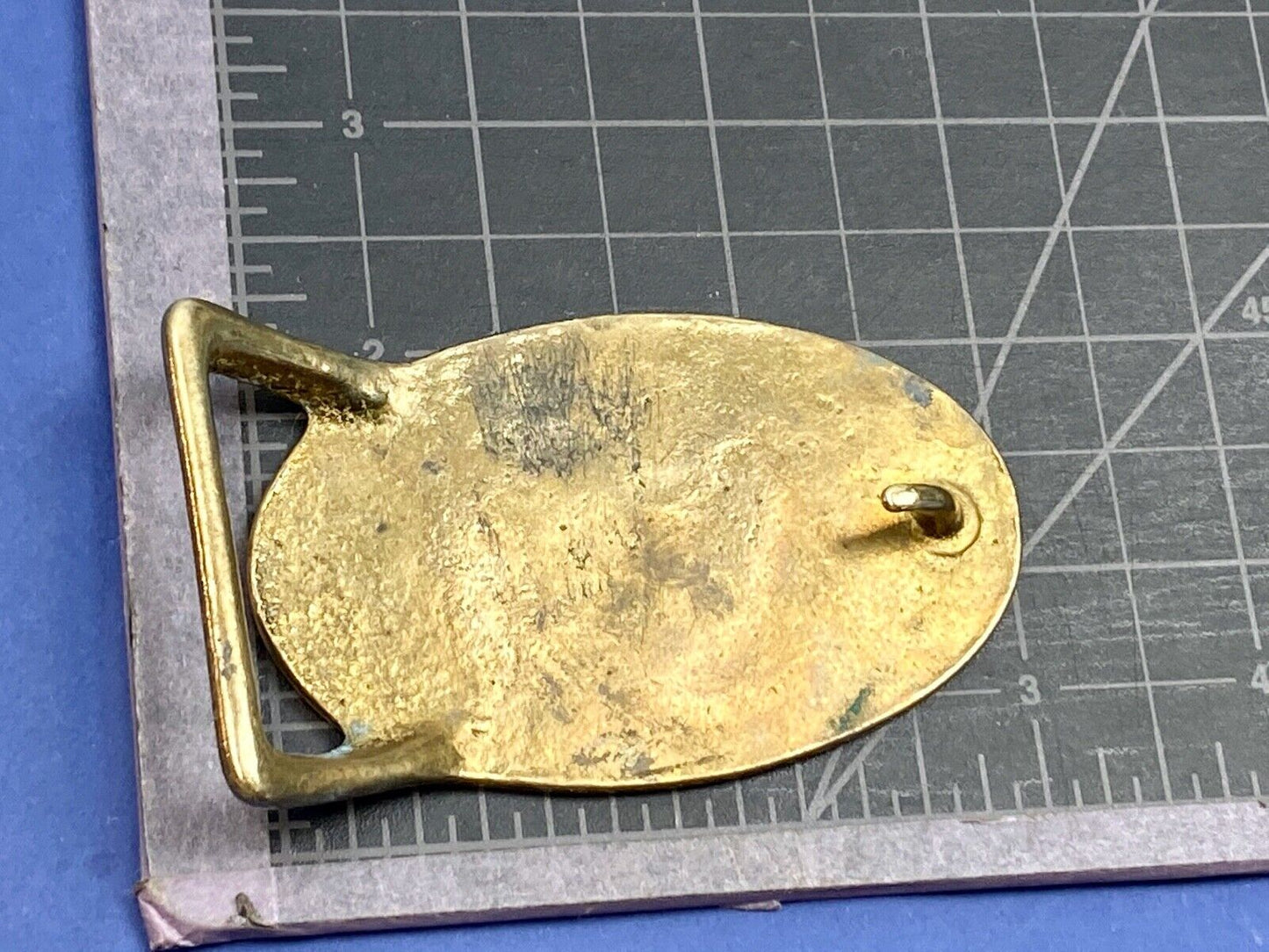 Vintage artisan solid brass belt buckle drawing of two doves Love birds