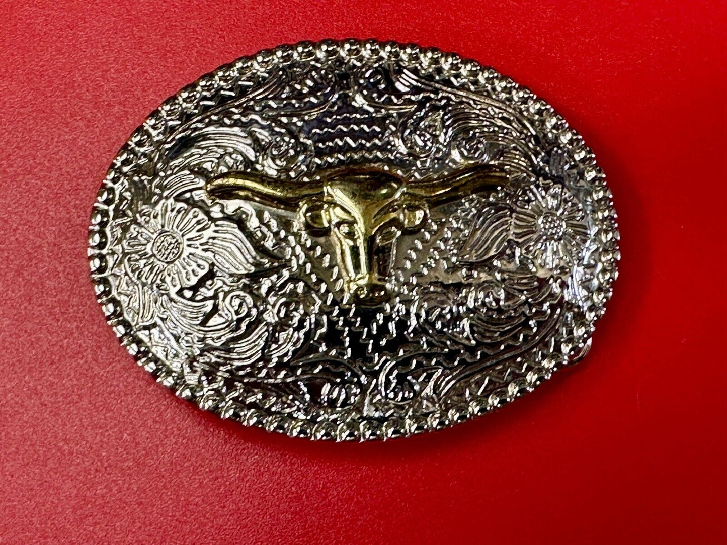 The Longhorn cow steer - cowboys cowgirls western two color oval belt buckle