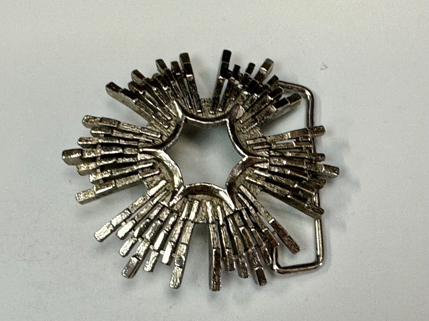 Art Deco Theme Style vintage B-Low The Belt Belt Buckle