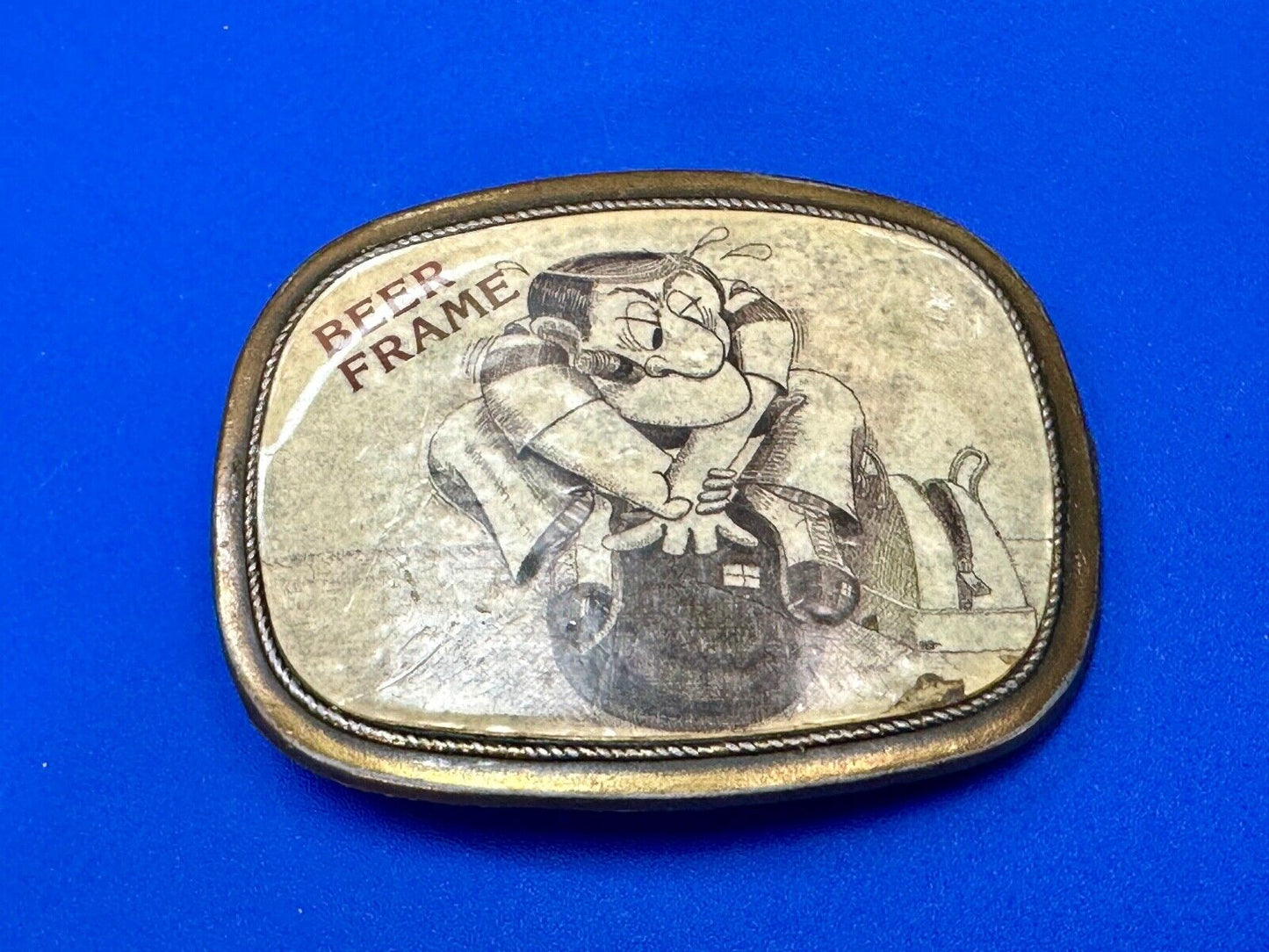 beer frame bowling vintage novelty picture cartoon style belt buckle