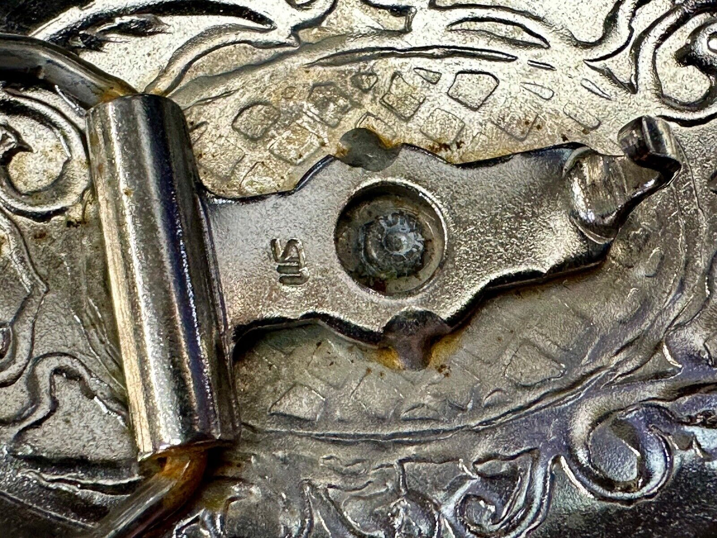 vintage Cowboy Boots western theme two tone flower swirl design belt buckle