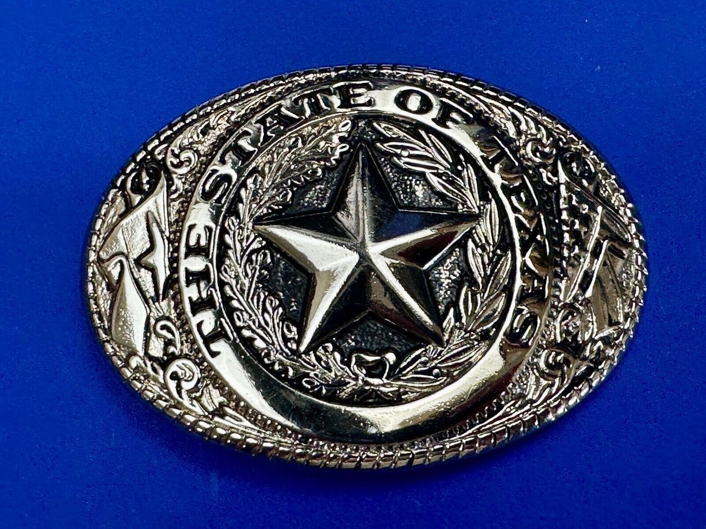 The Great State of Texas - Lone Star Flags seal light gold color belt buckle