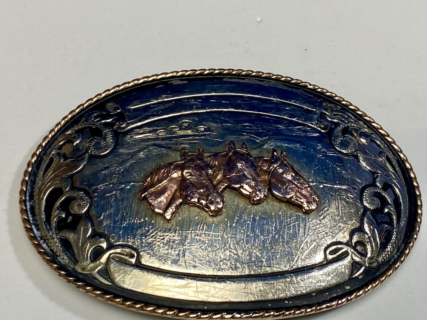 3 Horse Heads LARGE Black boarder belt buckle Comstock silversmiths 122 Grams!