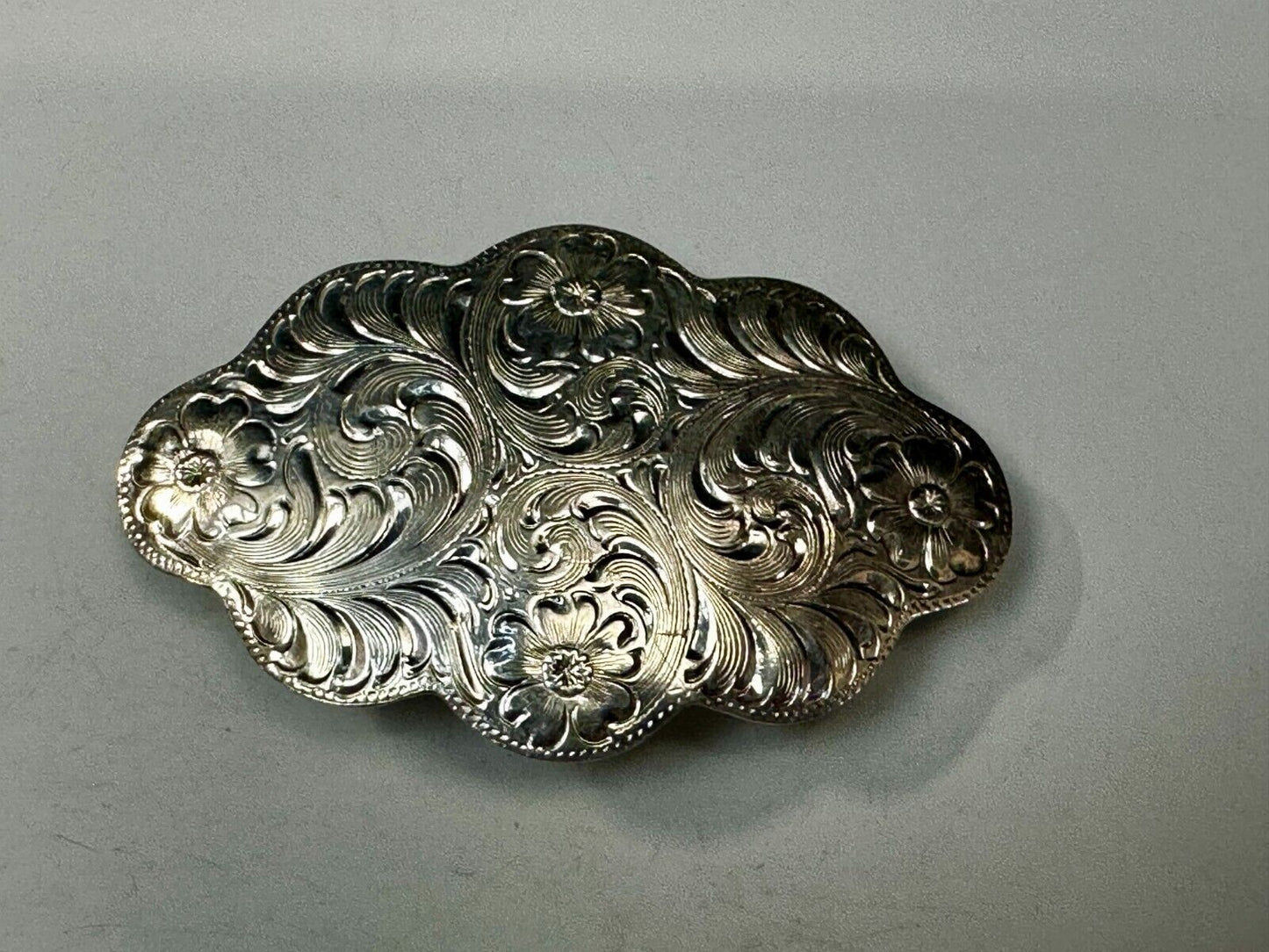 Beautiful Unique Shaped Cutout Flower Swirl Silver Tone Women Belt Buckle