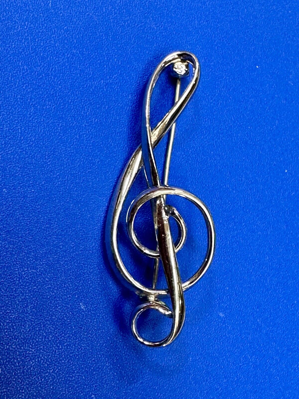 Treble clef music theme signed vintage brooch pin from estate find