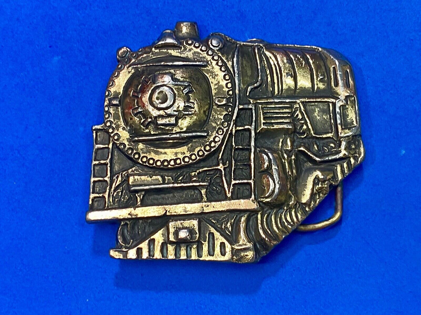 Vintage 1976 Train Locomotive Steam Engine Cut Out Brass Tone Belt Buckle