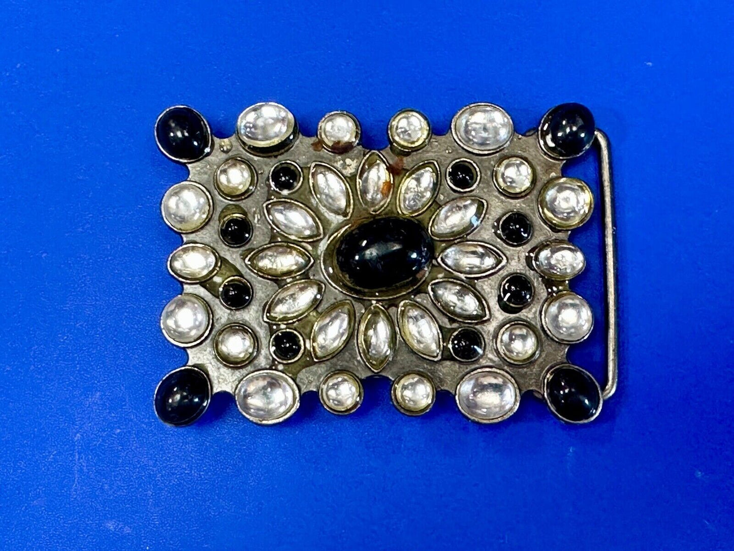 Vintage black and white rhinestone / silver tone belt buckle