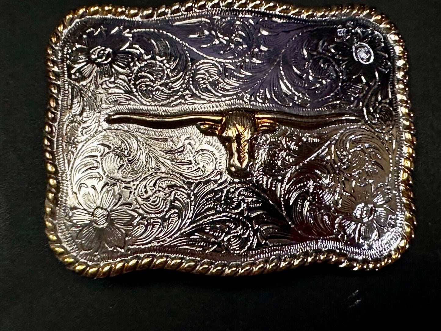 Texas Longhorn Vintage Western Flower Swirl Design Belt Buckle With Rope Boarder