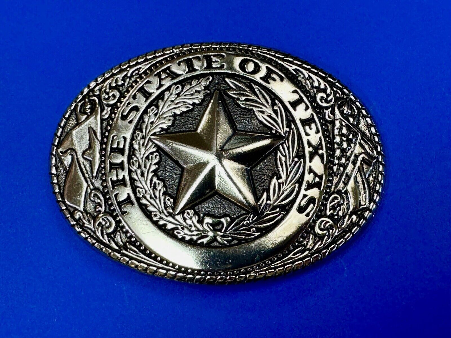 The great state of TEXAS - Tx Star Flag - Silver tone NOS belt buckle