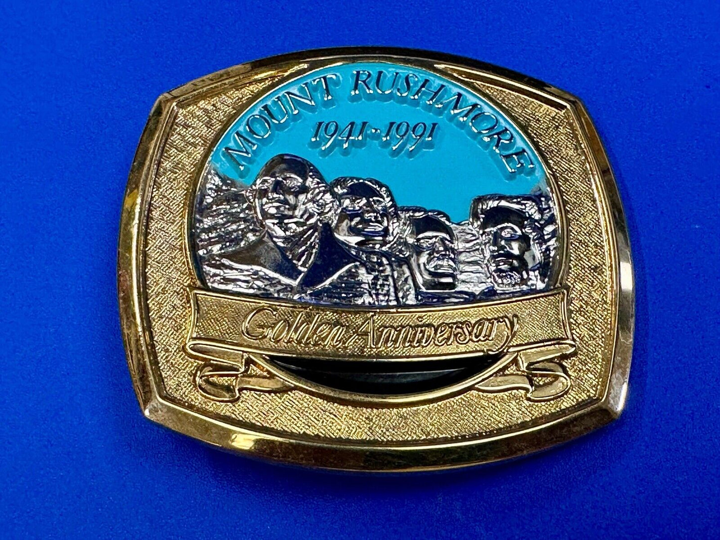 1991 Mount Rushmore 50th Golden Anniversary Limited Edition belt buckle