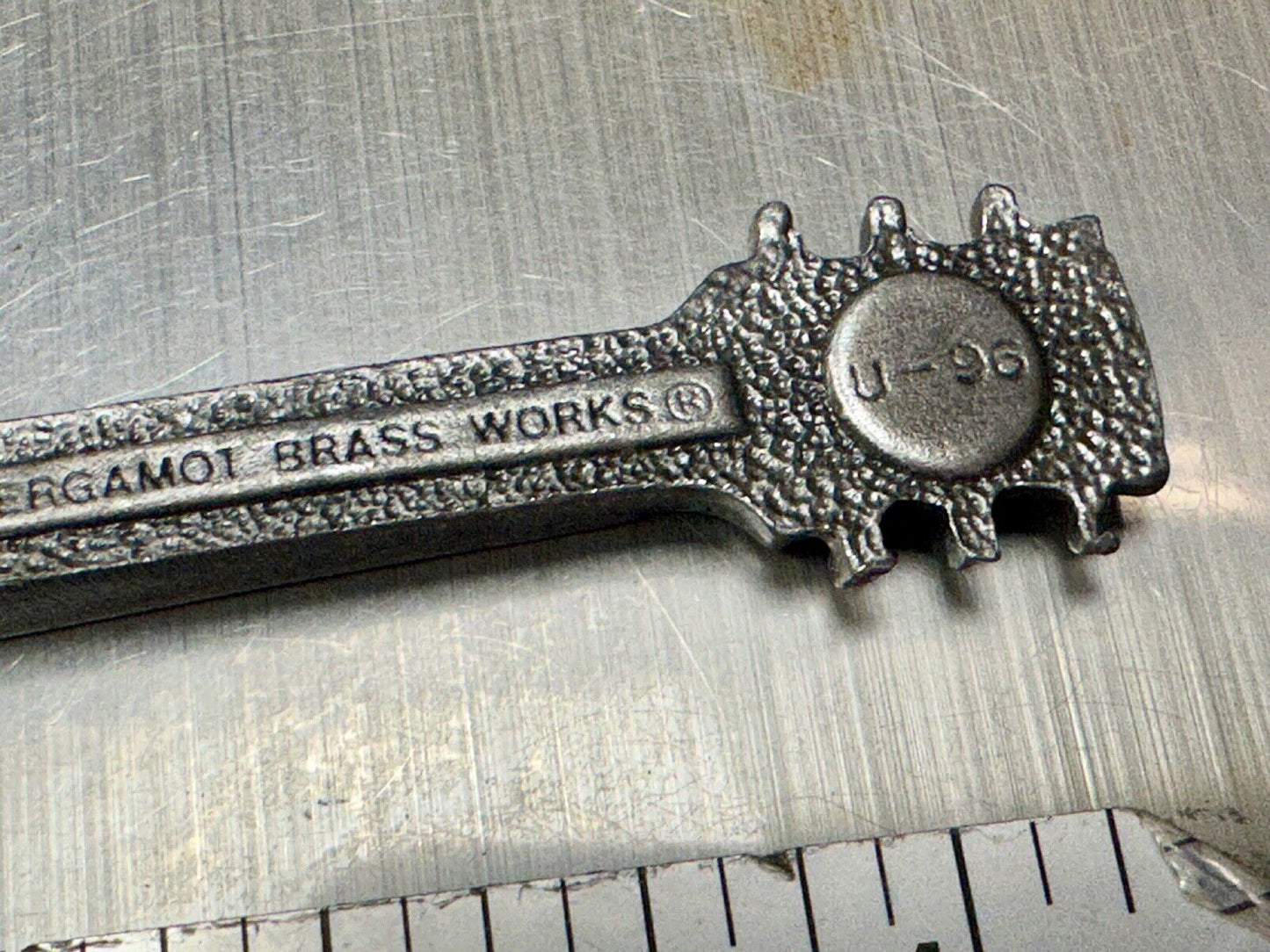 Vintage Chet Adkins Country Gentleman? Electric GUITAR U-96 Bergamot belt buckle