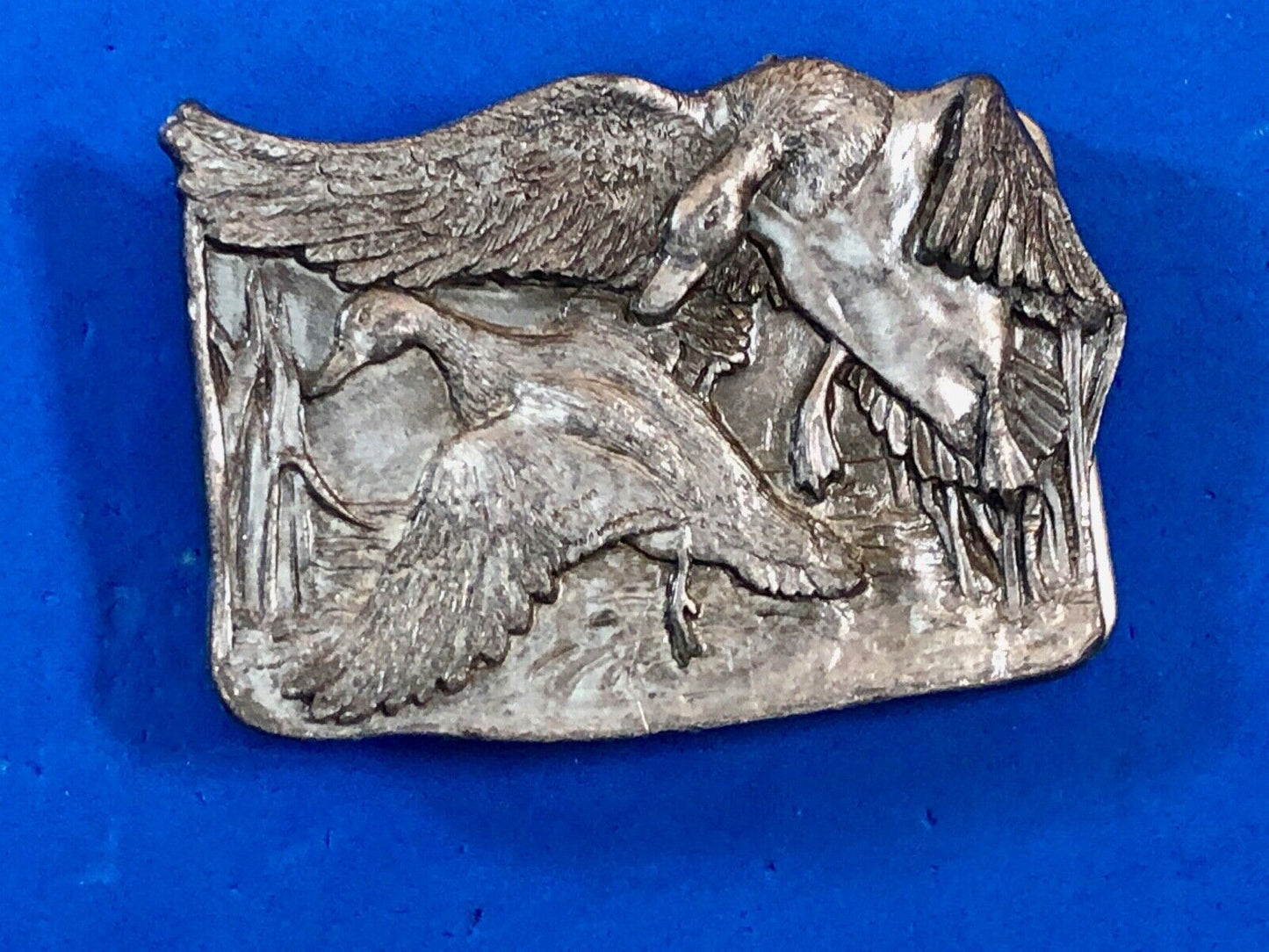 Vintage 1977 Bergamot Flying Ducks Hunting Waterfowl Belt Buckle Z-144 RARE!