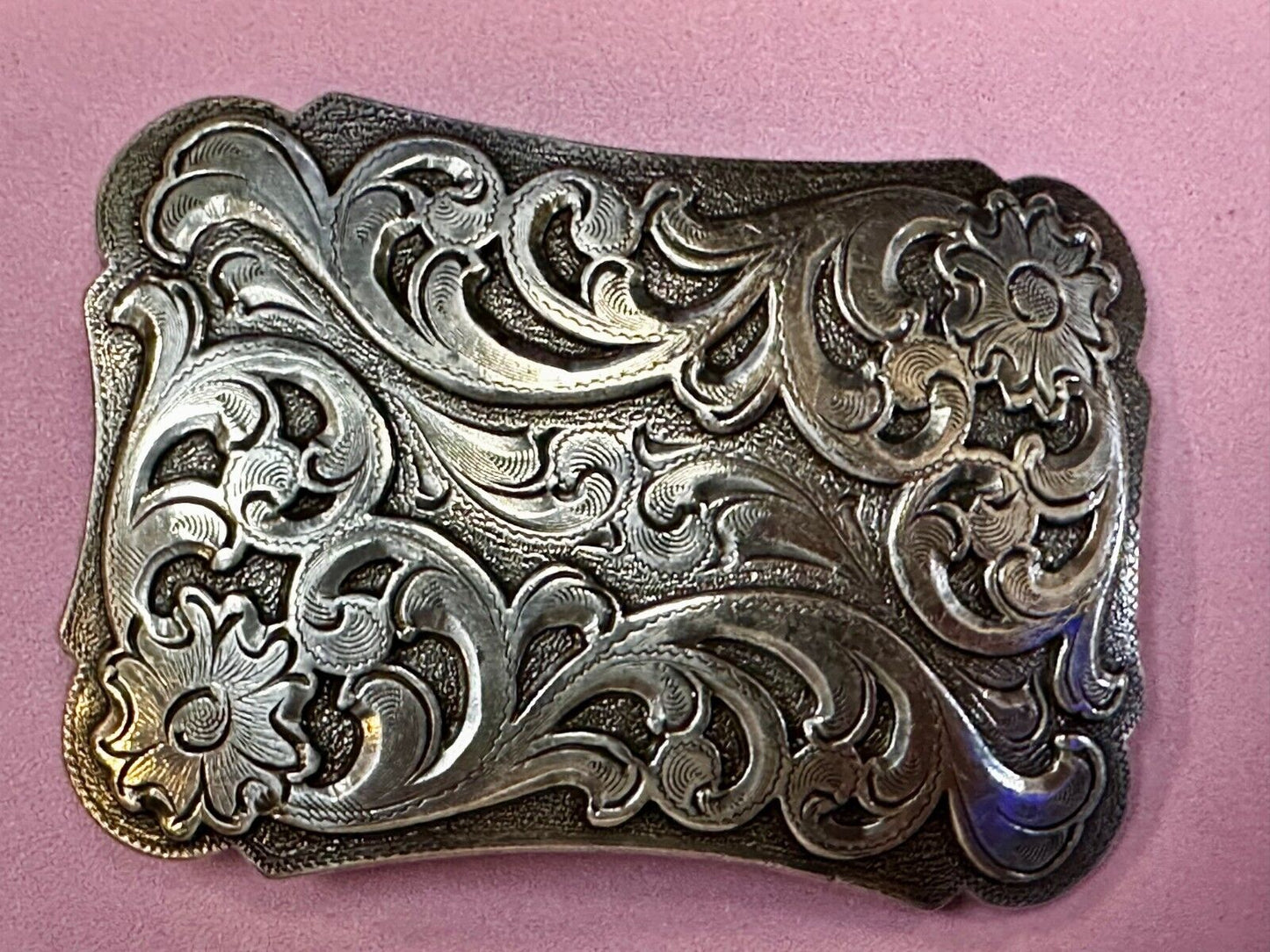 Beautiful Detailed Flower Swirl Floral Theme Silver Tone Rectangular Belt Buckle
