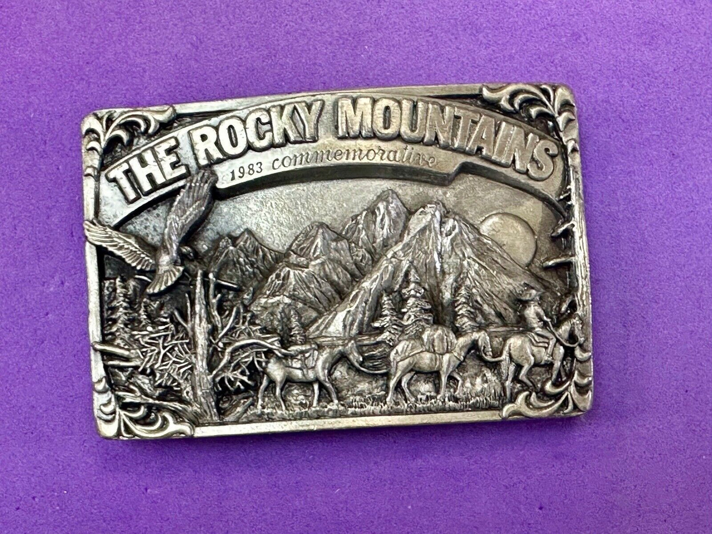 THE ROCKY MOUNTAINS** COMMEMORATIVE BELT BUCKLE VINTAGE 1983 BELT BUCKLE