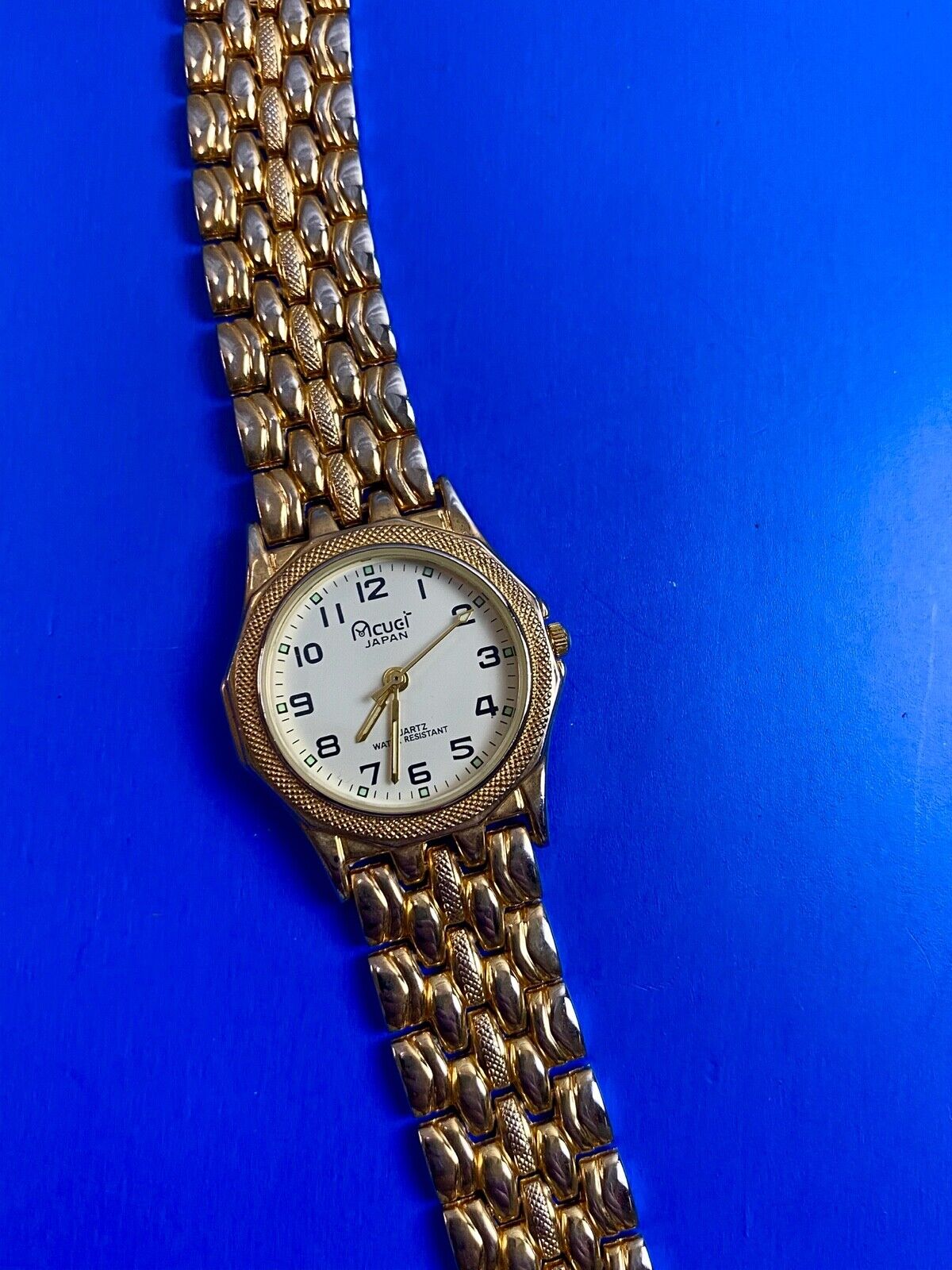 acuet gold tone women's quartz dress watch - fresh battery!