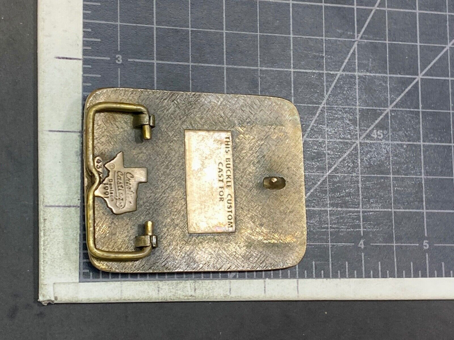 Vintage 1990 Trophy Belt Buckle Srsc Winter League Sports Teams Old Man Winter