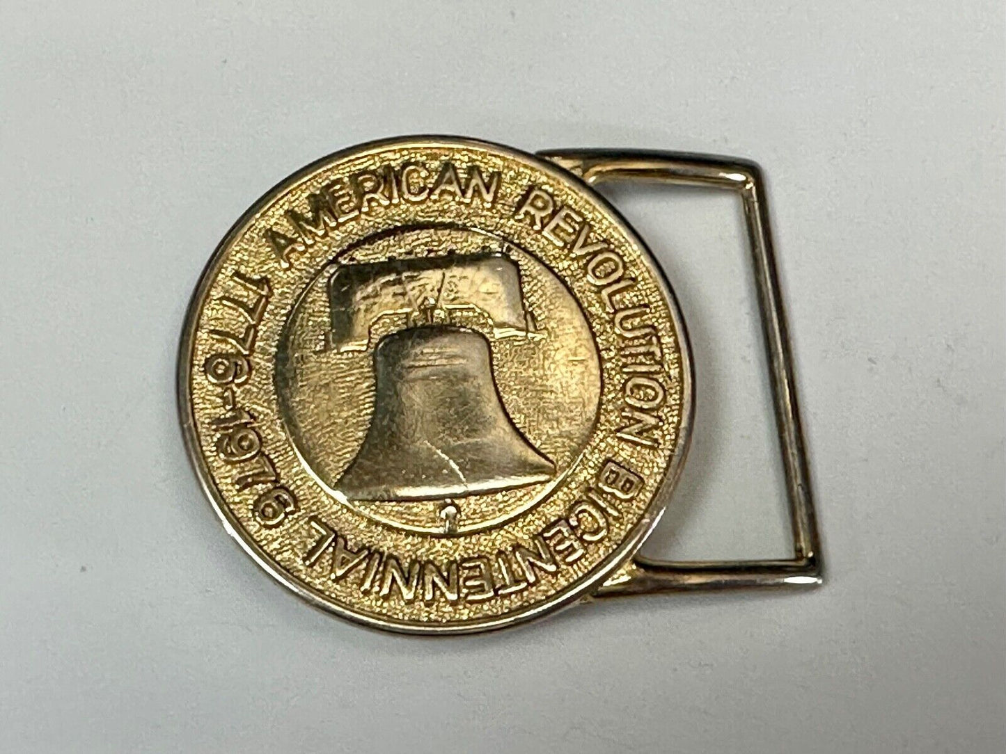 American Revolution bicentennial liverty bell round gold tone belt buckle