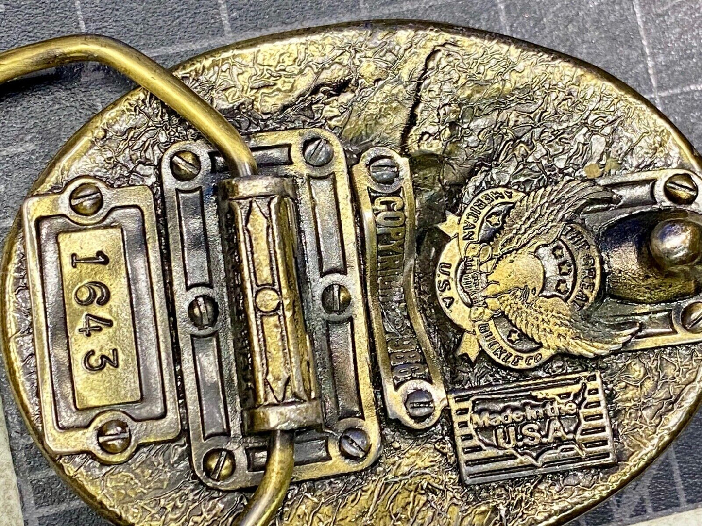 Vintage 1986 Running Buck Doe Or Deer In Nature With Large Antlers Belt Buckle